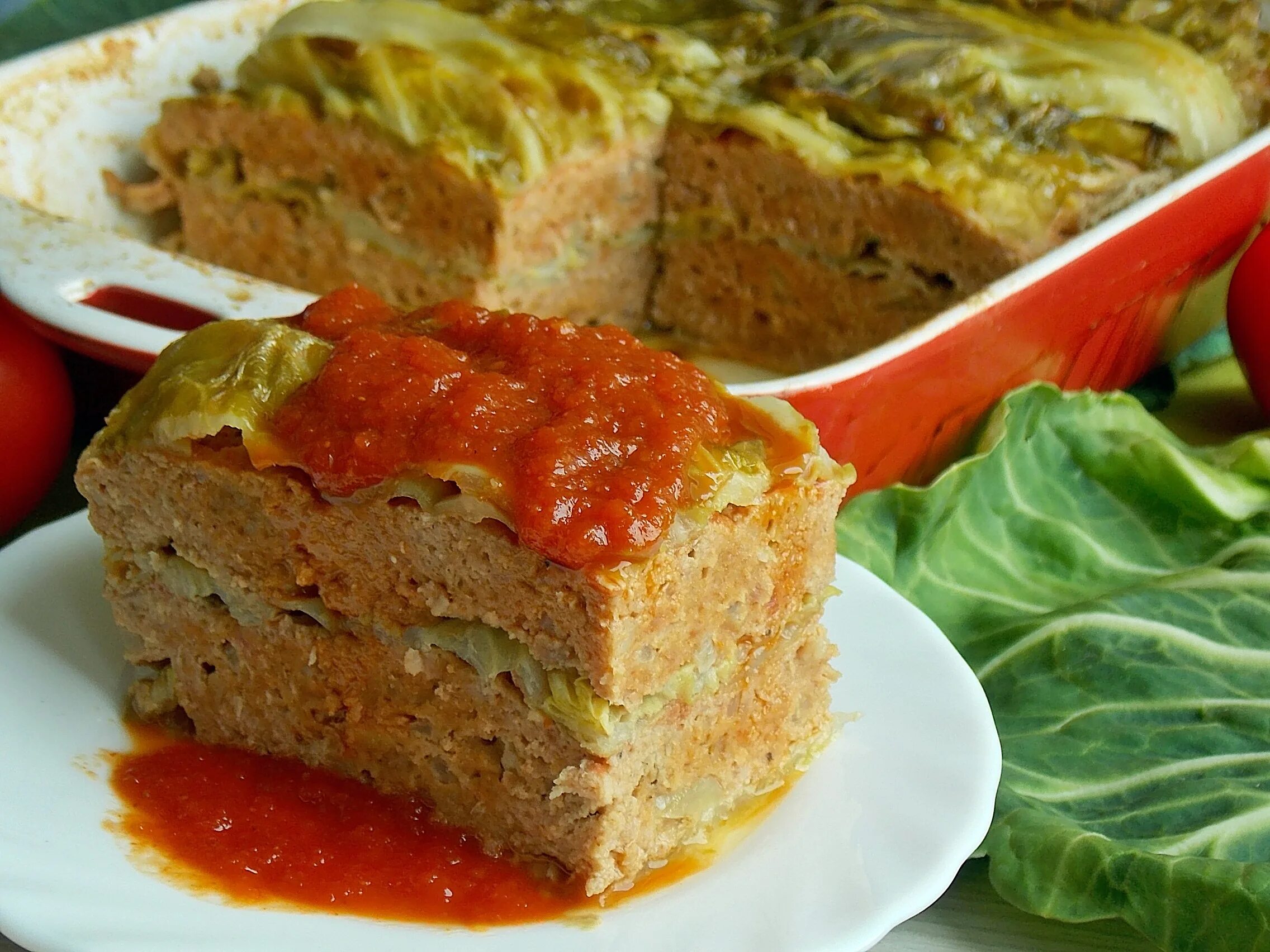 Запеканка из капусты с фаршем в духовке. Капустно-мясная запеканка. мясная запеканка с капустой. запеканка из фарша. мясная запеканка в духовке.