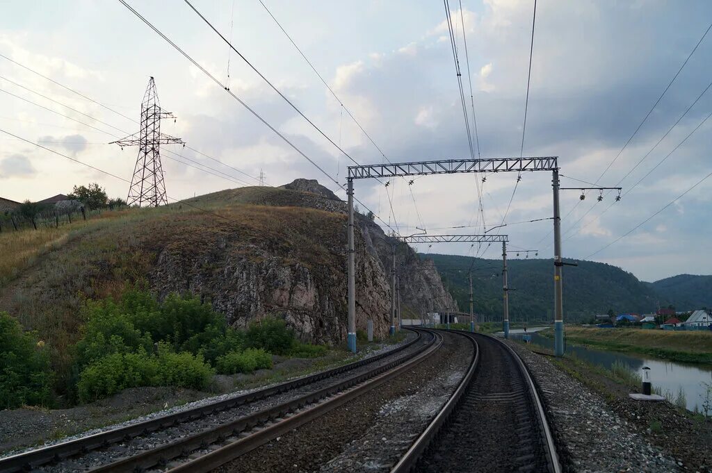 Живу в аше. Город Аша Челябинской области. Тоннель в городе Аша. Аша достопримечательности. Город Аша достопримечательности фото.