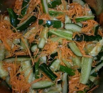 Салат с огурцами с корейской приправой