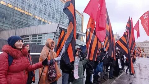 Шаман выступление перед посольством сша