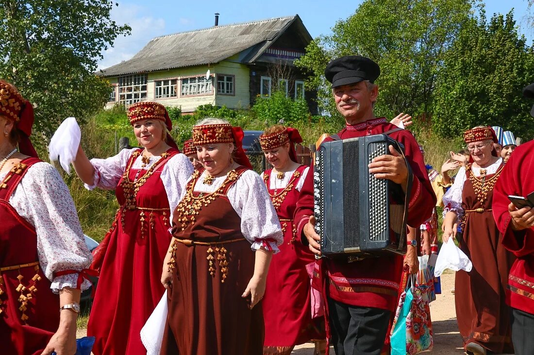 Погода карелов. Тверские Карелы Лихославль. Карельский костюм Тверские Карелы. Тверская область Тверские Карелы.