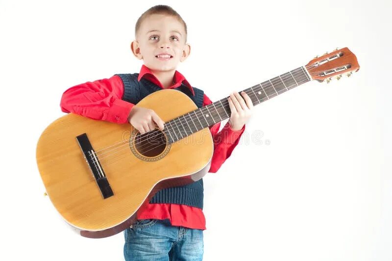 Гитара для детей. Мальчик с гитарой. Малыш с гитарой. Гитара для детей в саду. Купить гитару мальчику
