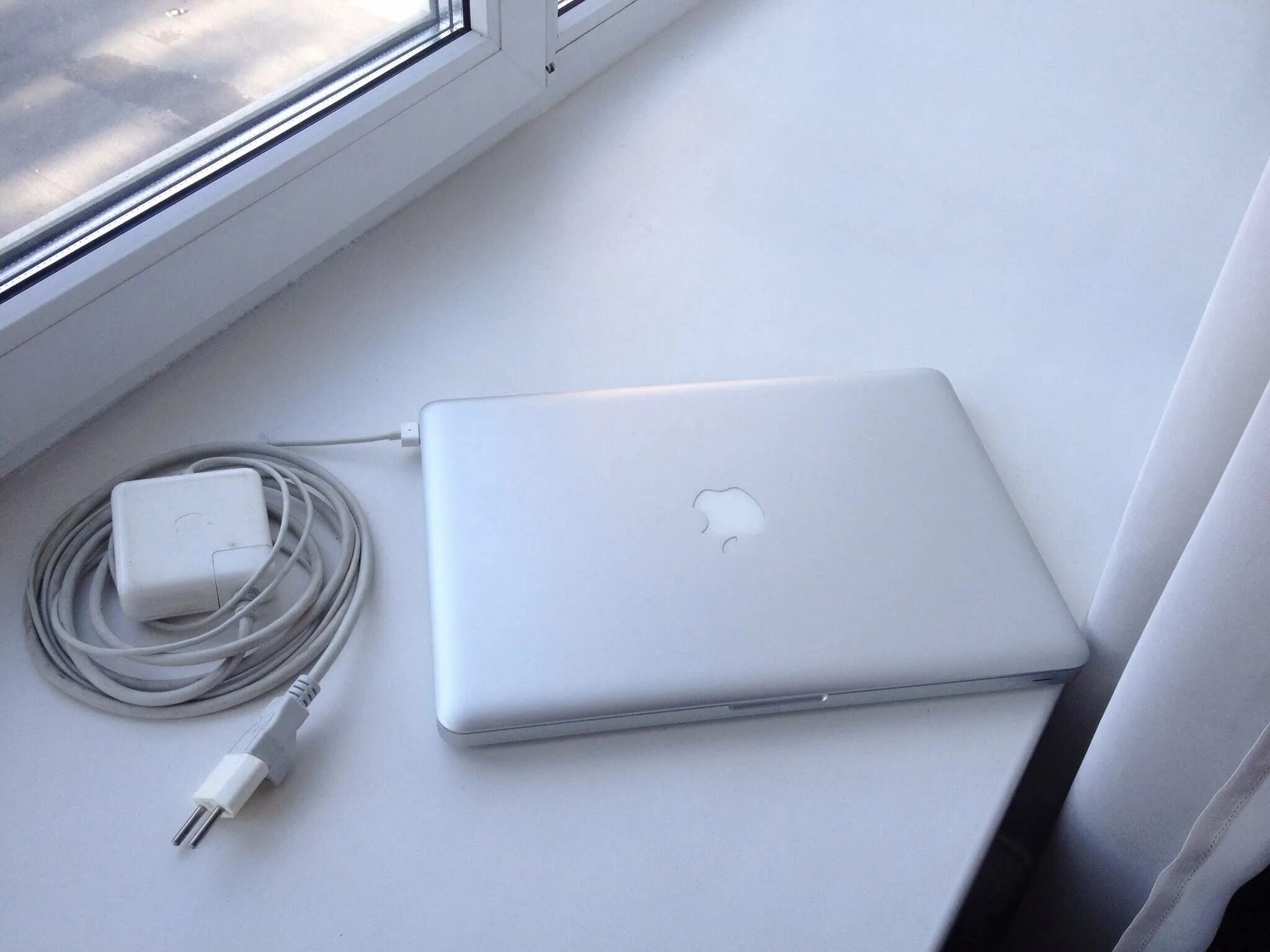 Макбук м1 в рассрочку. Скупка макбуков. самый дорогой macbook. макбук 14 диск. макбук м1 фото.
