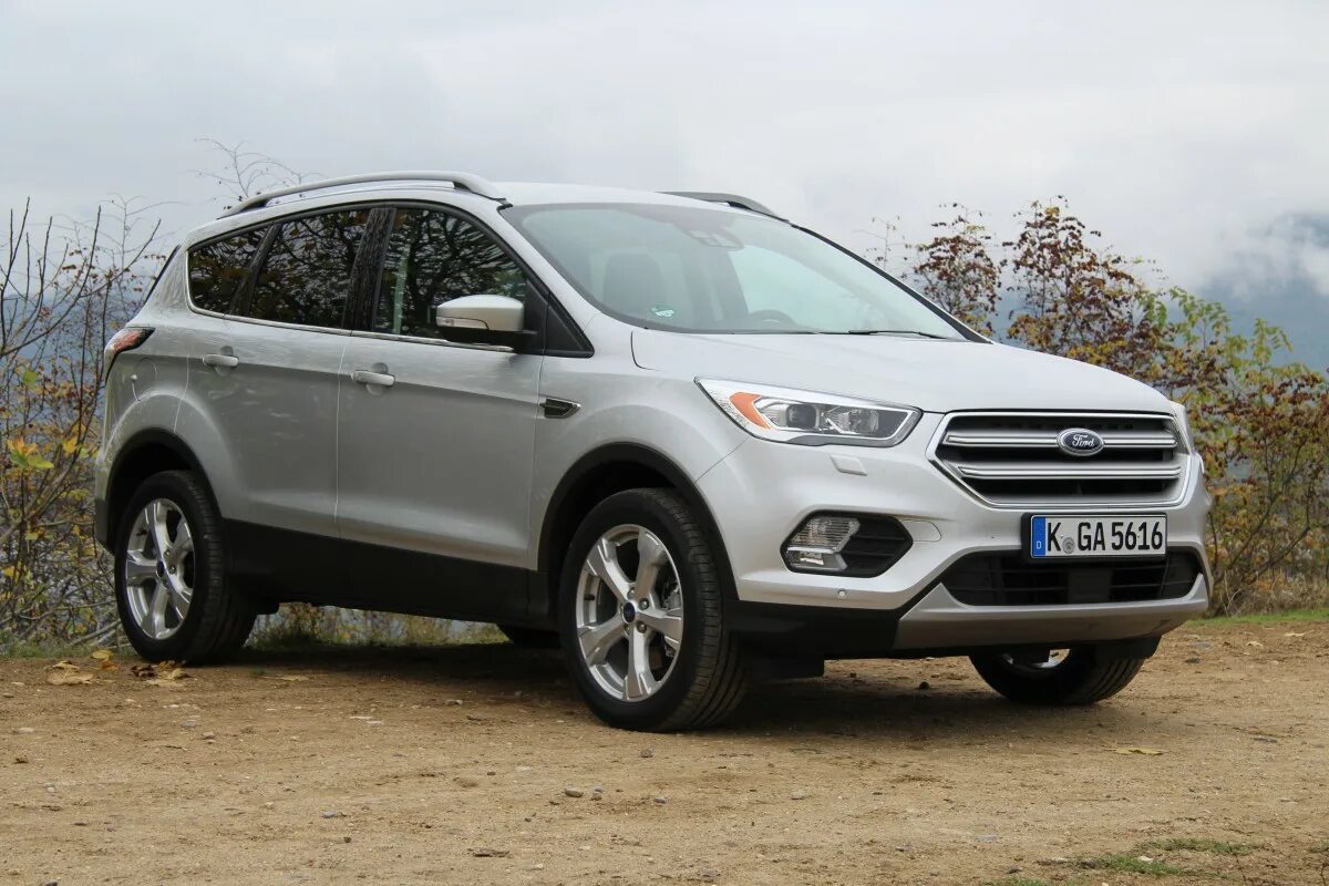 Форд куга москва. Ford Kuga 2013 серебристый. Форд Куга 2016 серебристый. Ford Kuga 2023. Ford Kuga 2022.