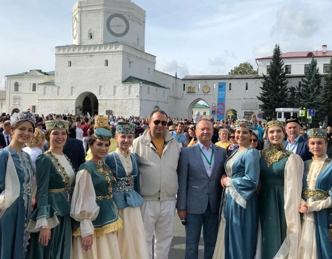 Татарский с какого года. Татарская свадьба. Татарская свадьба 2022 год. Наследие татар. Праздничные представления в Казанском Кремле.