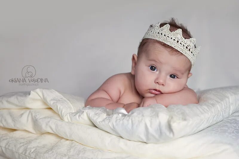 королева каждая маленькая. маленькие принцессы. красивые дети мира. картинки каждой королеве нужен король. карточная королева.