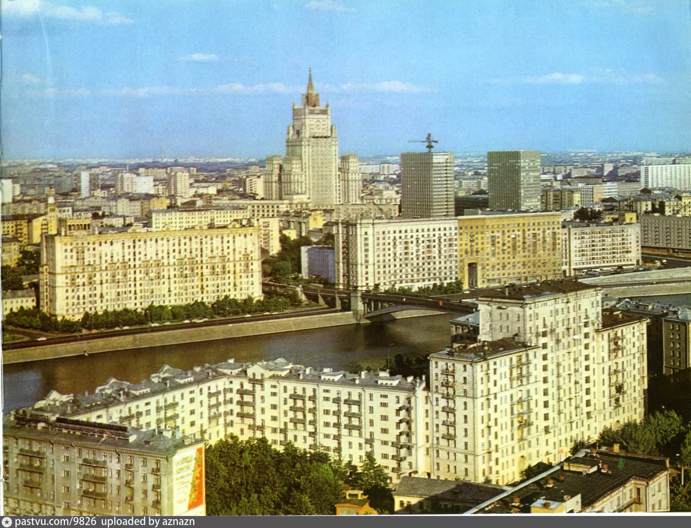 Калининский район москвы ссср. Краснопресненская набережная 1956 год. Москва гостиница Украина 1980. Гостиница Украина Новоарбатский мост 80 е. Гостиница Украина в 70х.