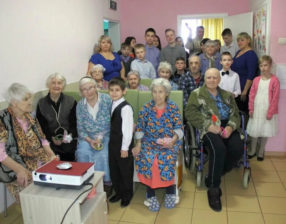 варежкино пансионат для пожилых калининградская область. интернат на благова иваново. развлечения для пенсионеров. пучеж дом престарелых и инвалидов интернат. дом престарелых ярки новохоперского района.