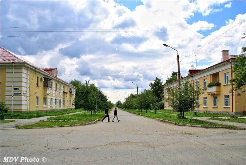 Объявления среднеуральска. Среднеуральск свердловская область. центральная площадь среднеуральска. среднеуральск свердловская область численность населения. среднеуральск главная улица.