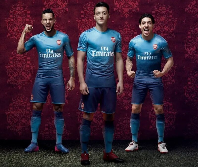 Новая форма клубов. Arsenal away Kit 22/23. Арсенал синяя форма. Арсенал новая форма. Футбольная форма команд.