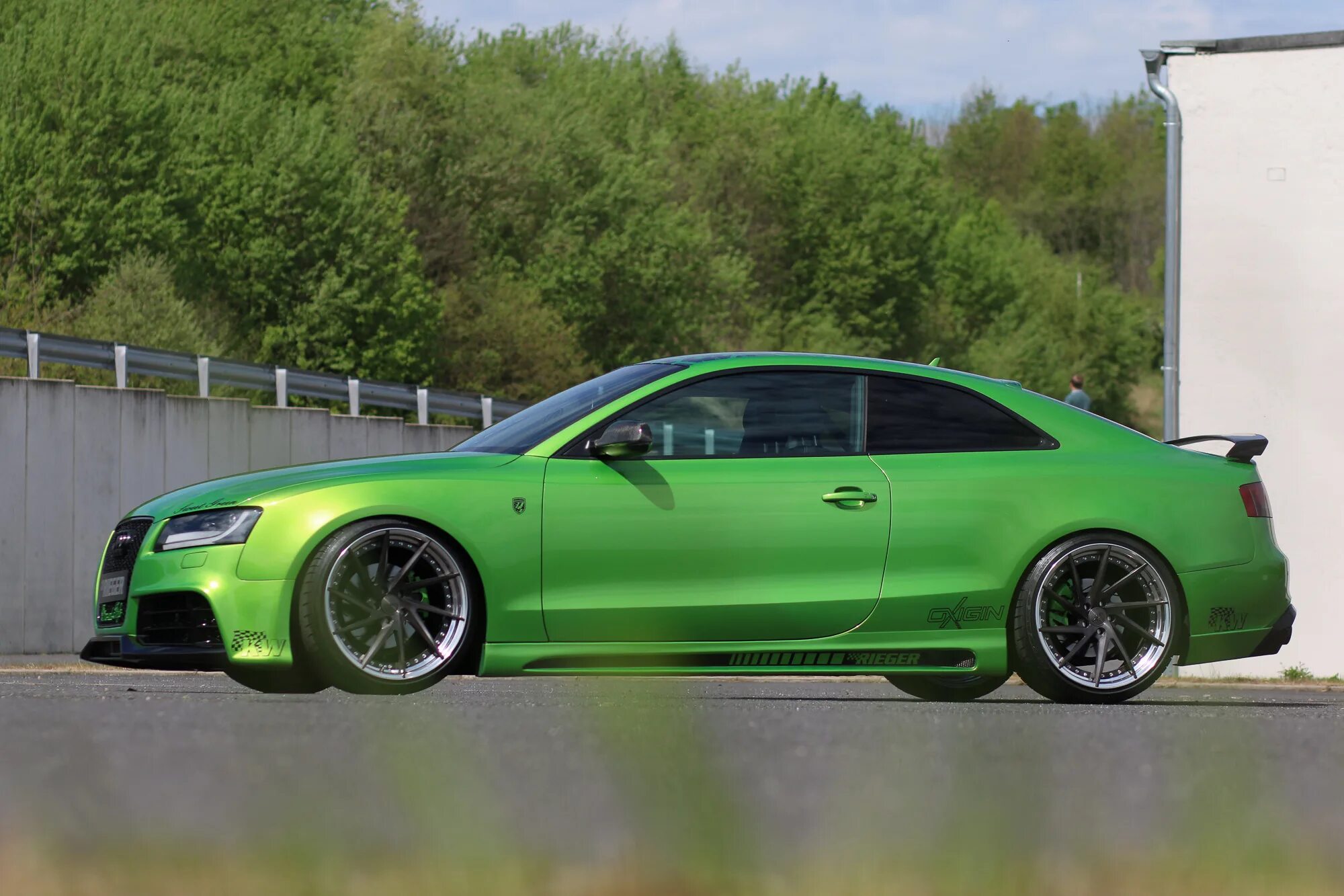 Т б зеленая. Audi a5 Tuning. Audi a5 Coupe Tuning. Ауди а5 купе зеленая. Audi a5 Coupe зеленая.