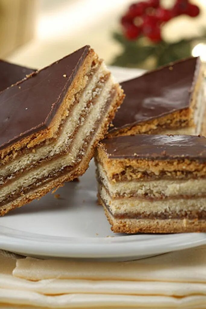 Pshrqlar. Торт жербо. Торт будапешт. Пирог пирожное жербо. Жербо торт с апельсином.