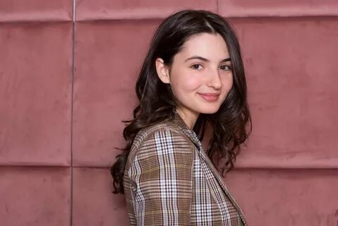 Tecla Insolia a Sanremo 2020: "Antonella Clerici è una bella persona&q...