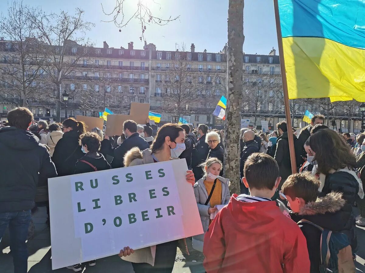 Митинги против украины