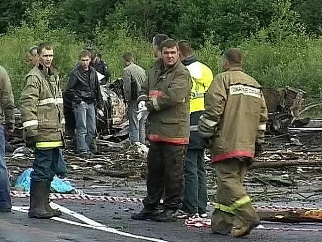 Катастрофа самолета в иваново. Ту 134 Петрозаводск катастрофа. Катастрофа ту-134 лебяжий луг. Авиакатастрофа ту-134 в Иваново. Катастрофа ту-134 в Иванове 1992.