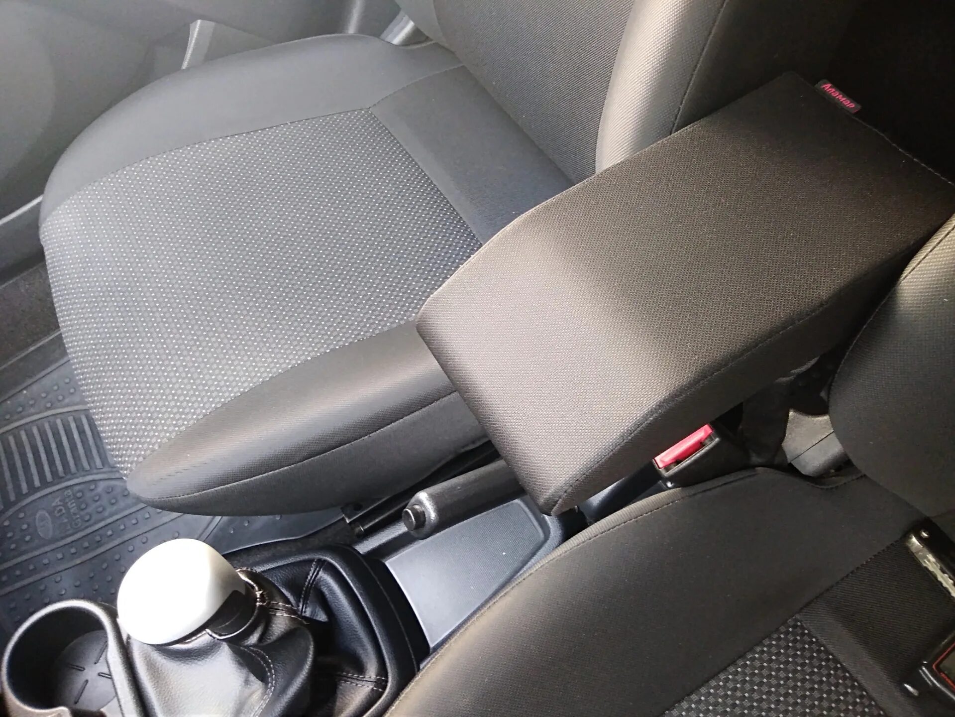 Подлокотник Аламар - Lada Гранта (2G) FL, 1,6 л, 2019 года аксессуары DRIVE2