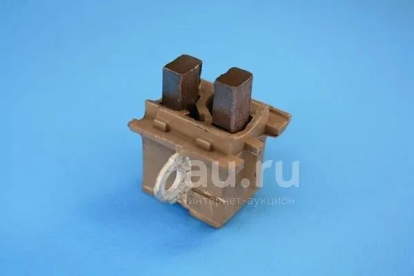 Щетка генератора авто. 27370-0c020 щетки генератора с корпусом toyota. 27370-35060. ahn2084ad. 35060sc050.