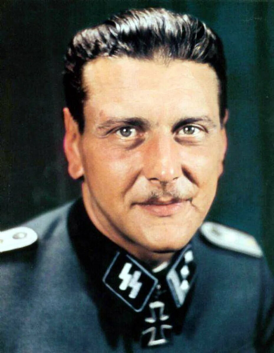 Звание скорцени в сс. Отто Скорцени. Оберштурмбанфюрер СС Отто Скорцени. Отто Скорцени — немецкий диверсант. Любимец Гитлера Отто Скорцени.