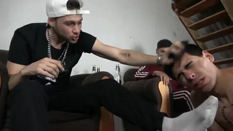 Str8CrushFeet worship 2 masters