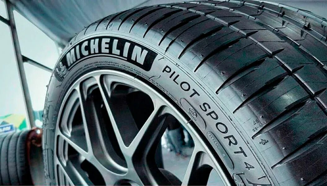 Michelin Pilot Sport 4. Michelin Pilot Sport 4 RUNFLAT. Michelin Pilot Sport 4 RUNFLAT 245/40 r19. Michelin Pilot Sport 4 205 40 r17. Michelin pilot sport runflat