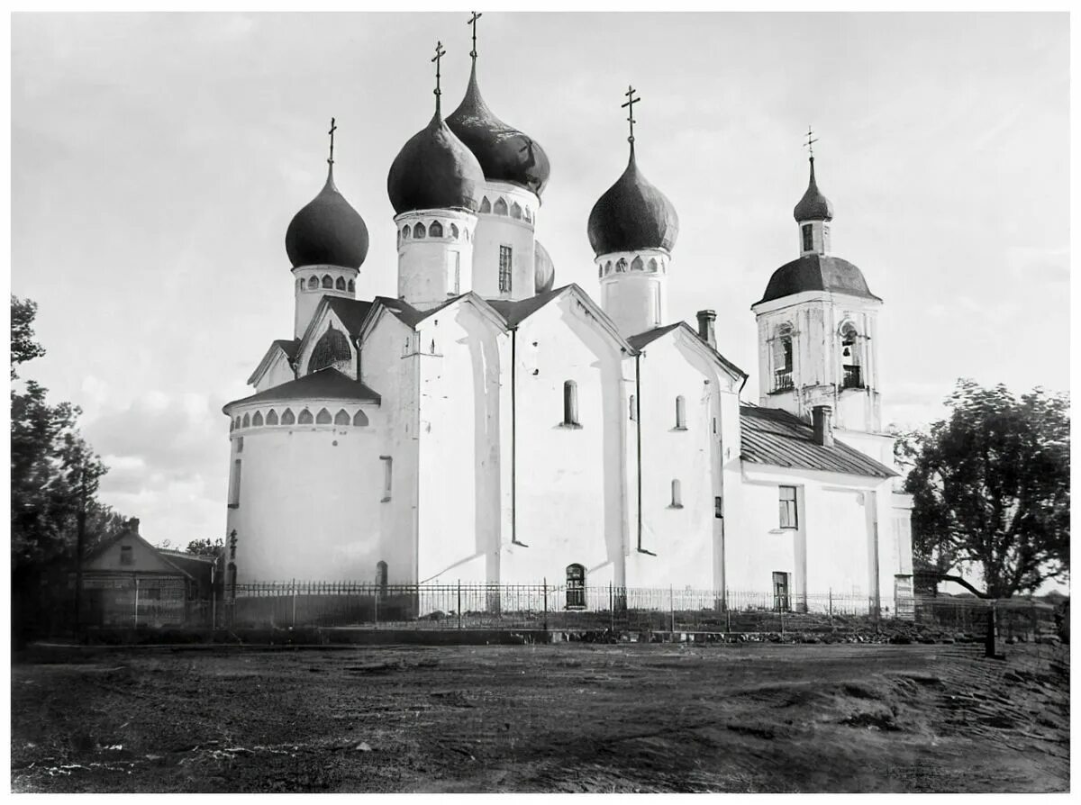 Бориса и глеба в плотниках. Бориса и глеба в плотниках великий новгород. церковь бориса и глеба в новгороде. церковь бориса и глеба в великом новгороде. церковь бориса и глеба в плотниках.