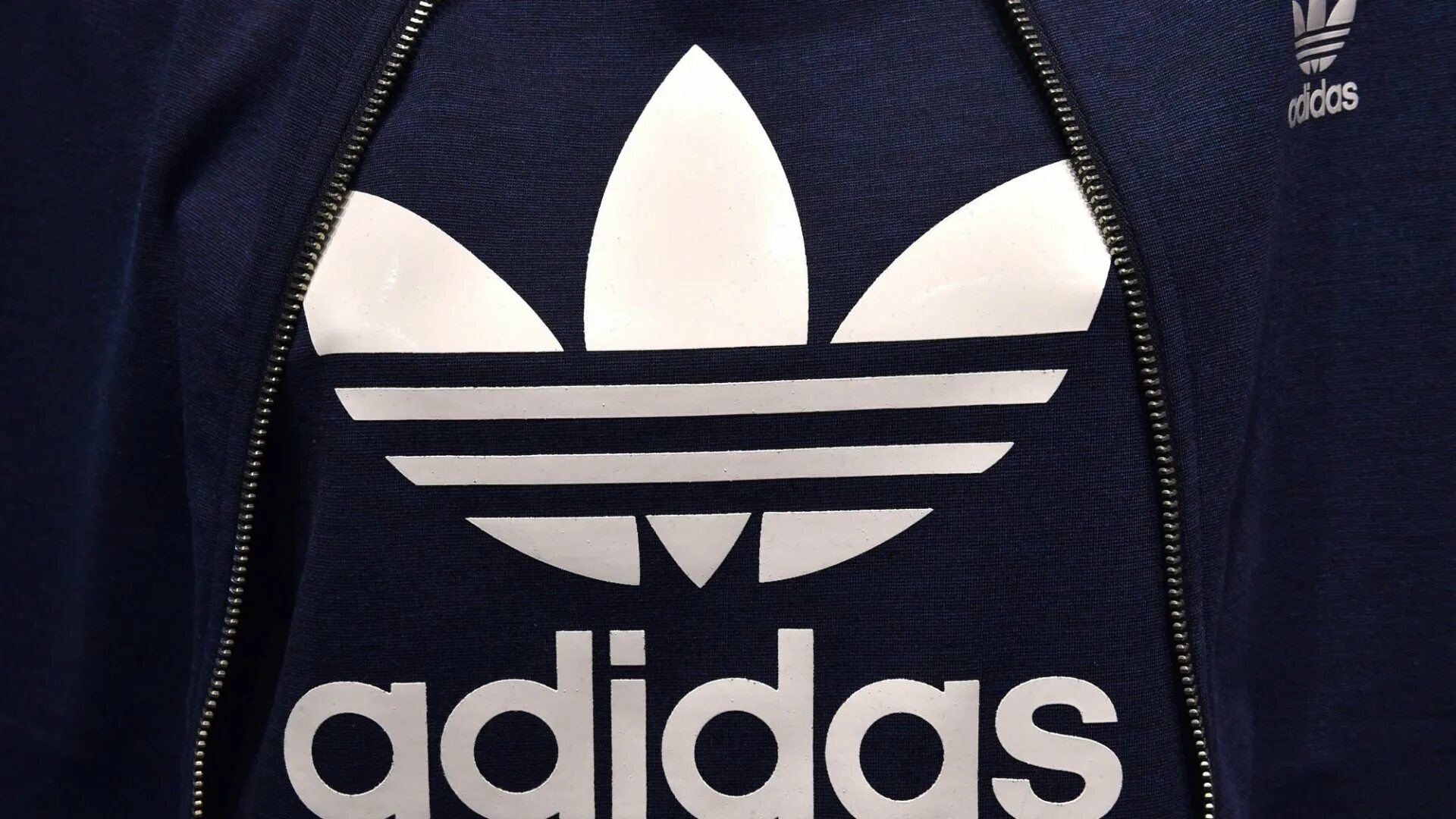 Adidas logo 2021. Adidas Uffenheim. Фото адидас. Адидас Сток. Какой адидас лучше