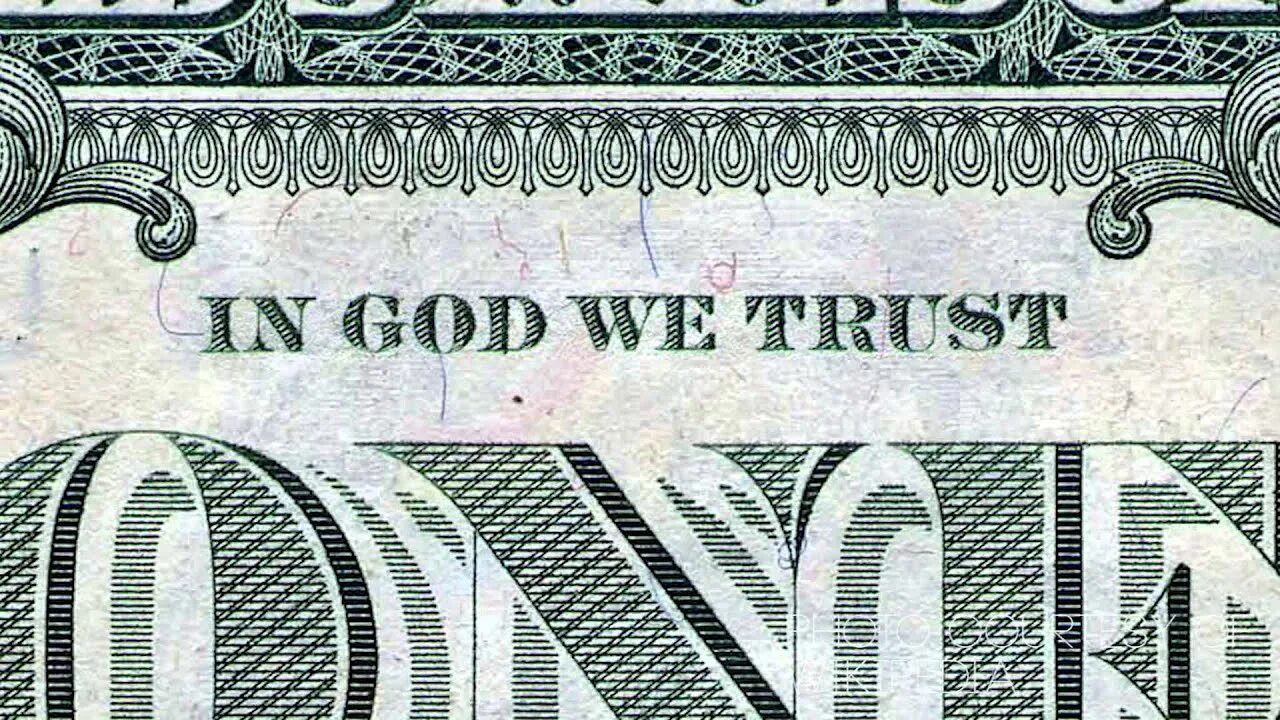 Перевод in god we trust на русский. In God we Trust на долларе. In God we Trust надпись. In Gods we Trust. Купюра США “in God we Trust”.