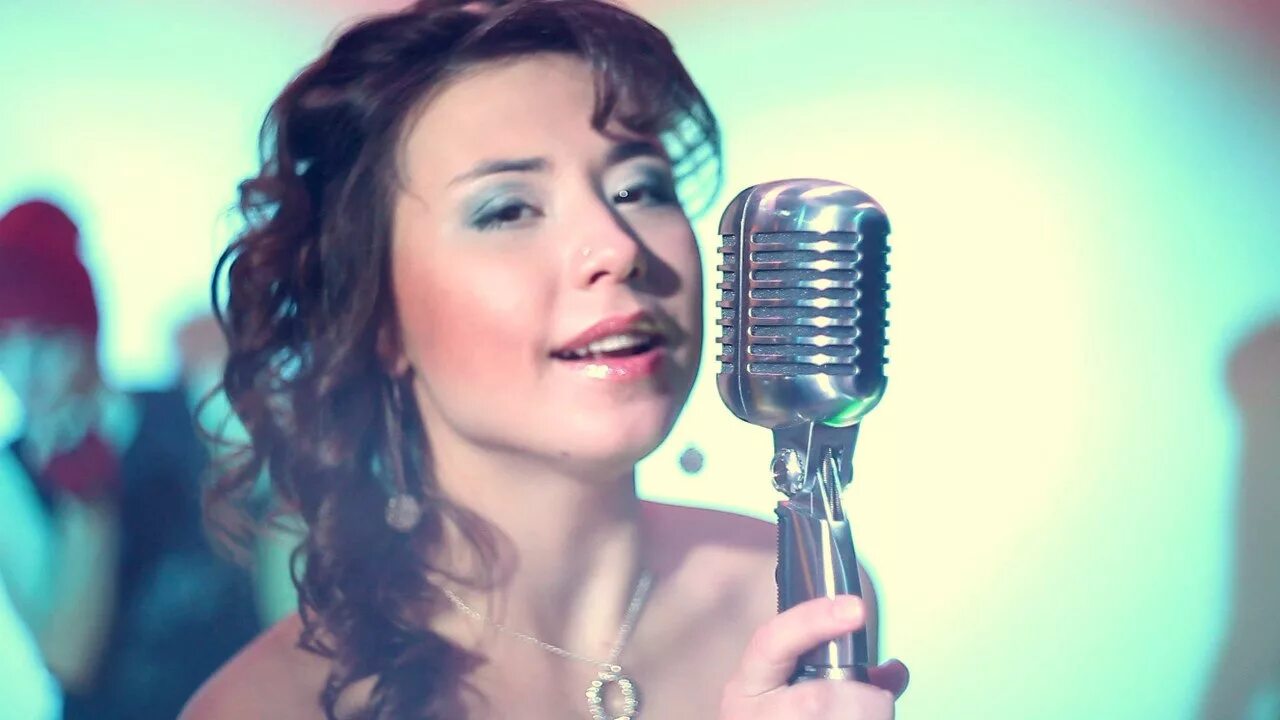 Indiva фото. Ахмеддинов раяз. Индива песня яратсан ярат текст. Индива татарская певица индийский стиле. Индива татарская певица.