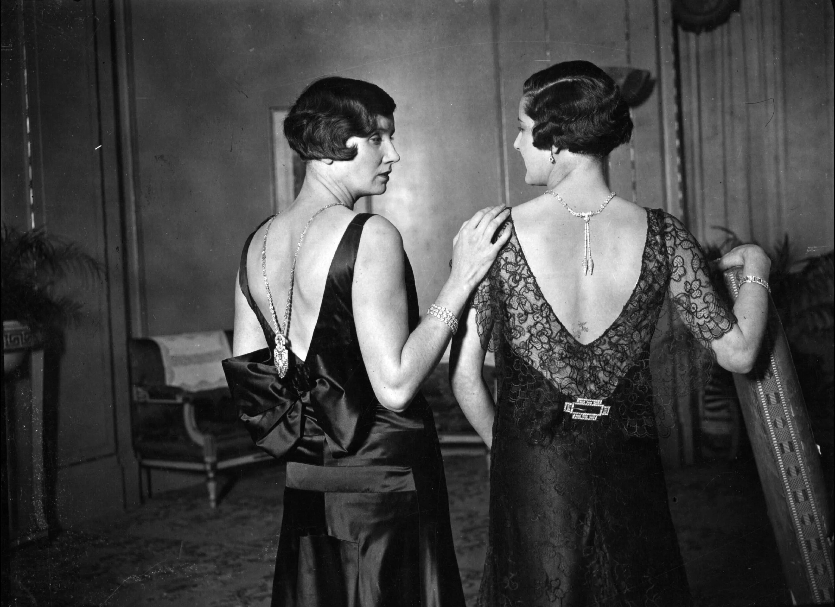 особенности 20 х годов. 1920е мода в сша. литературный процесс 20-х годов 20 века. ревущие 20-е в сша джаз. литературный прогресс 20-х годов.