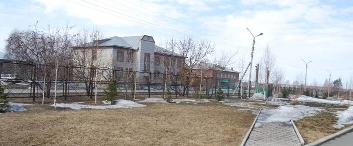 О дорогах и благоустройстве в Коченево рассказал глава поселка VN.RU