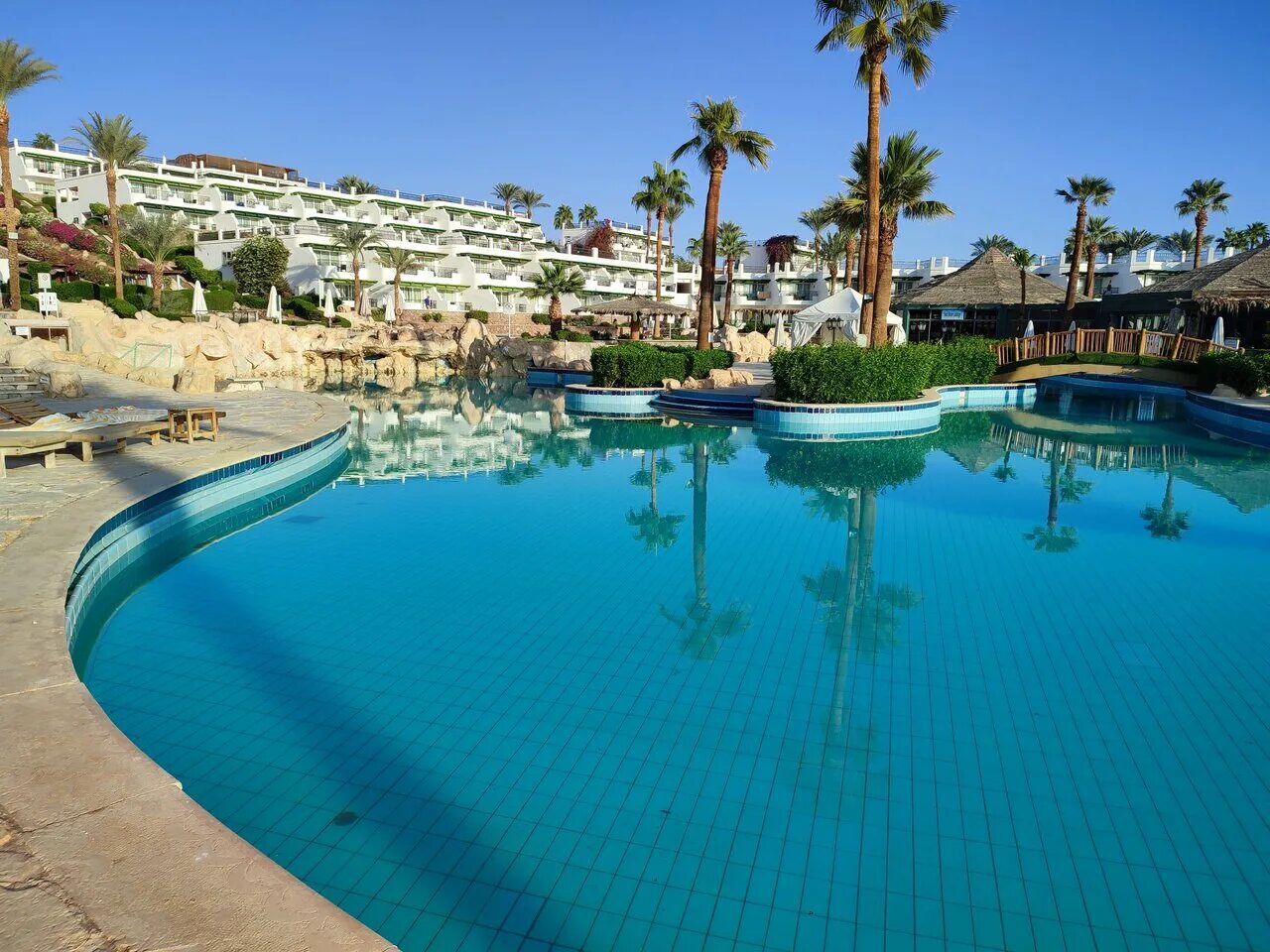 Хилтон шарм-эль-шейх сафир. Отель сапфир египет шарм-эль-шейх. Hilton шарм-эль-шейх 5. Египет отель safir sharm waterfalls 5. Хилтон вотерфолс в египет.