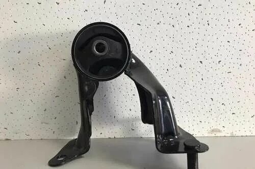 Bac1001310 подушка двигателя lifan. Подушки лифан солано. Подушки двигателя лифан солано 620. Подушки двигателя лифан солано 620. Опора двигателя lifan solano 2.