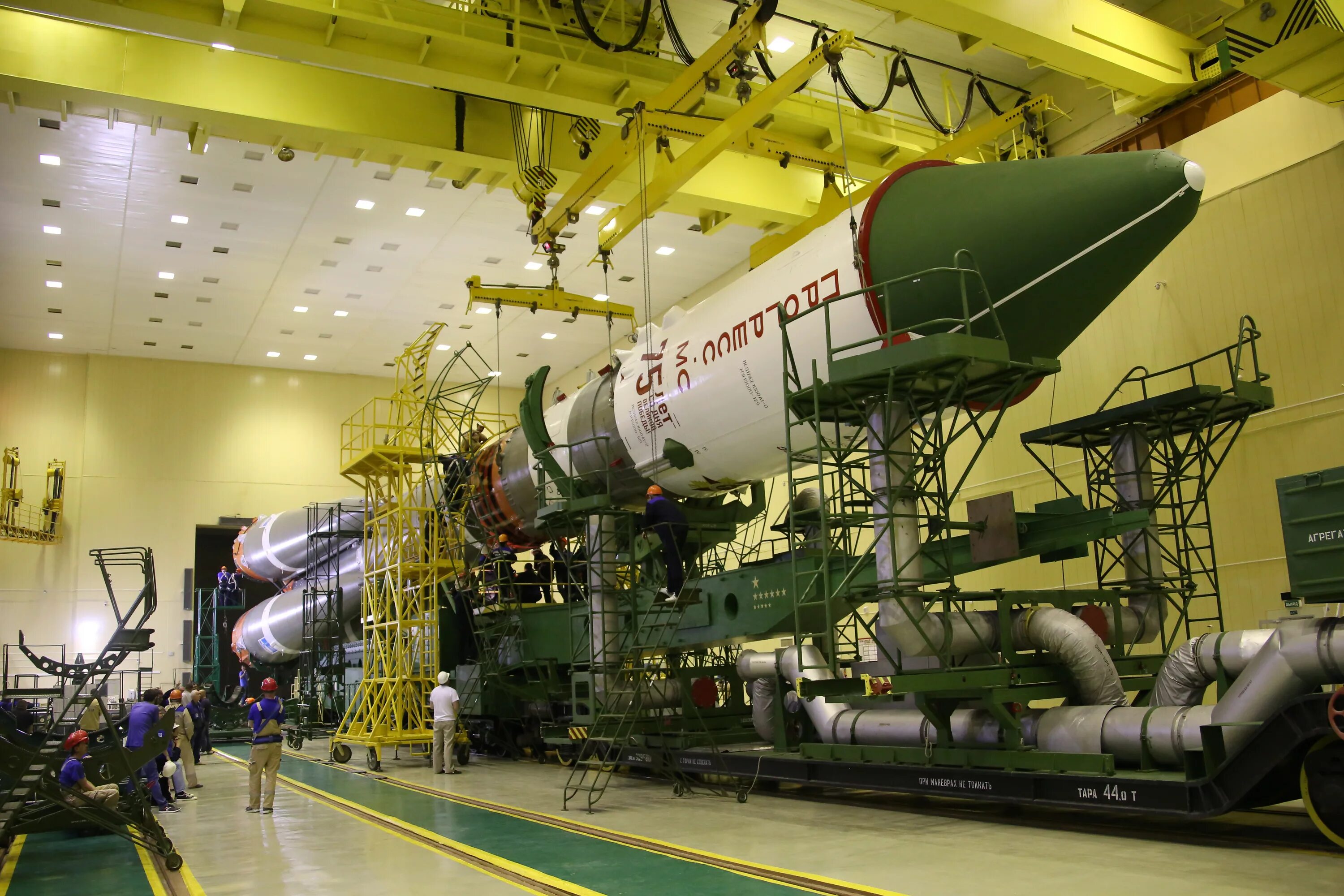 грузовой корабль прогресс мс-14. головная часть ракеты космического назначения. Sony dvp s725d. 4. транспортный грузовой корабль «прогресс мс-11».