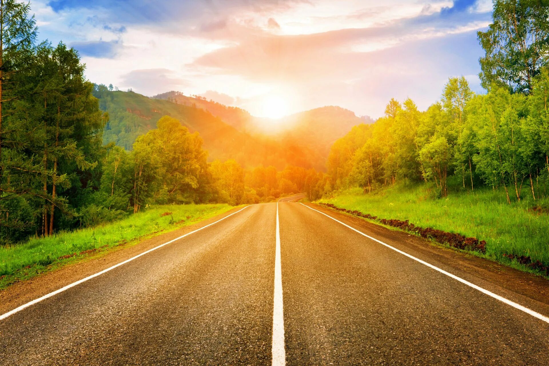 Деревянный мост. Прямая дорога. Природа дорога. Горы дорога лето. Дорога в гору.