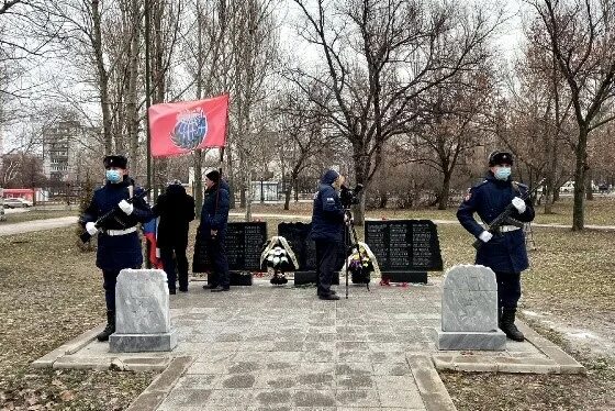 Тольятти памятник память солдату. 11 Декабря память погибших в Чечне. Выставка день героев в Тольятти. Выставка Чечня день памяти. 11 декабря 20 лет