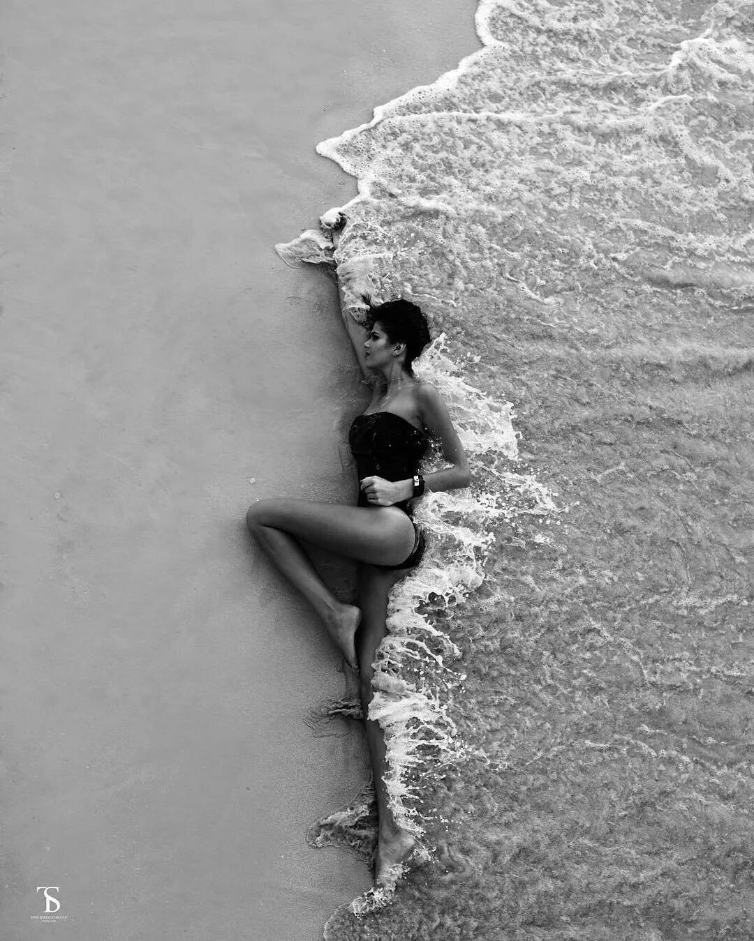 Пошлость женщины. Фотосессия на море. Необычные фотосессии на пляже. Необычная фотосессия на море. Позы для фотосессии на море.