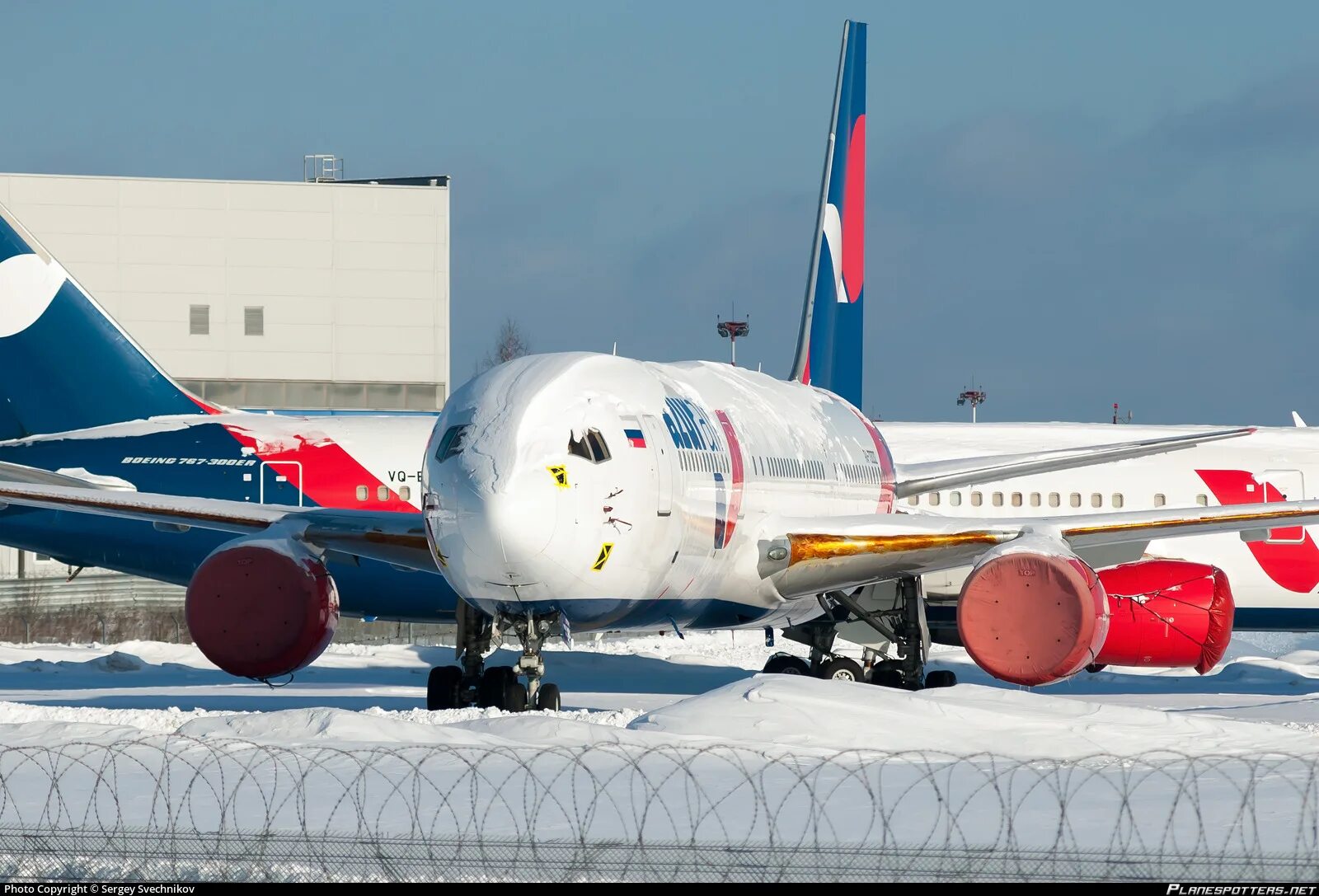 Ra-73032 767. Боинг 767-306er. 767 Azur Air. Внуково Azur Air. Azur air купить авиабилет