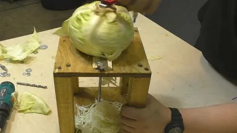 Шинкуем капусту шинковкой ручной