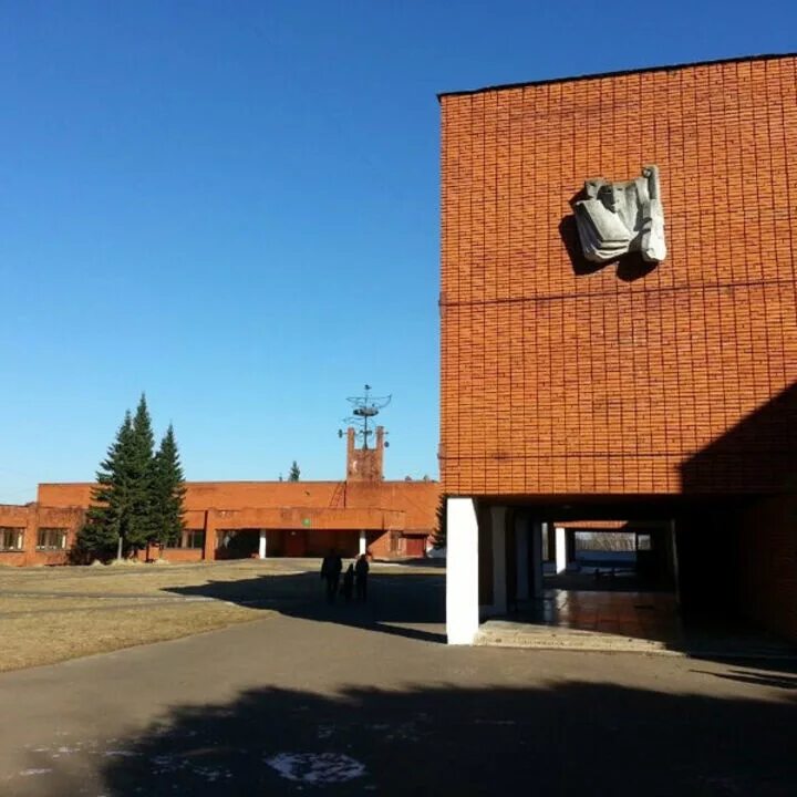 Моккано пущино. Пущино архитектура. гимназия пущино. гимназия пущино архитектура. пущино пэсш.
