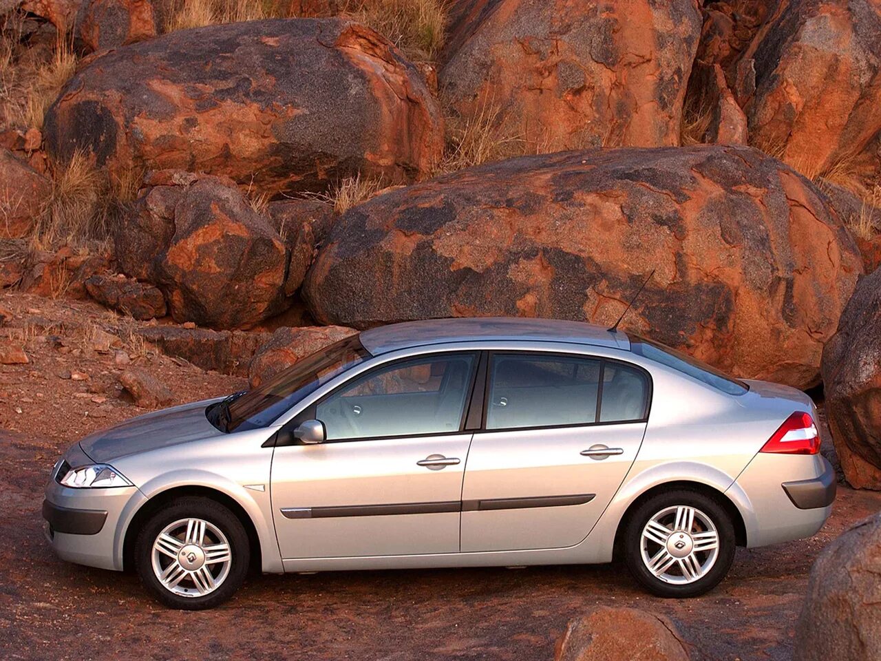 Renault megane седан 2008. рено меган 2. Reno megane 2 седан. рено меган 2 седан. Renault megane 2 saloon.