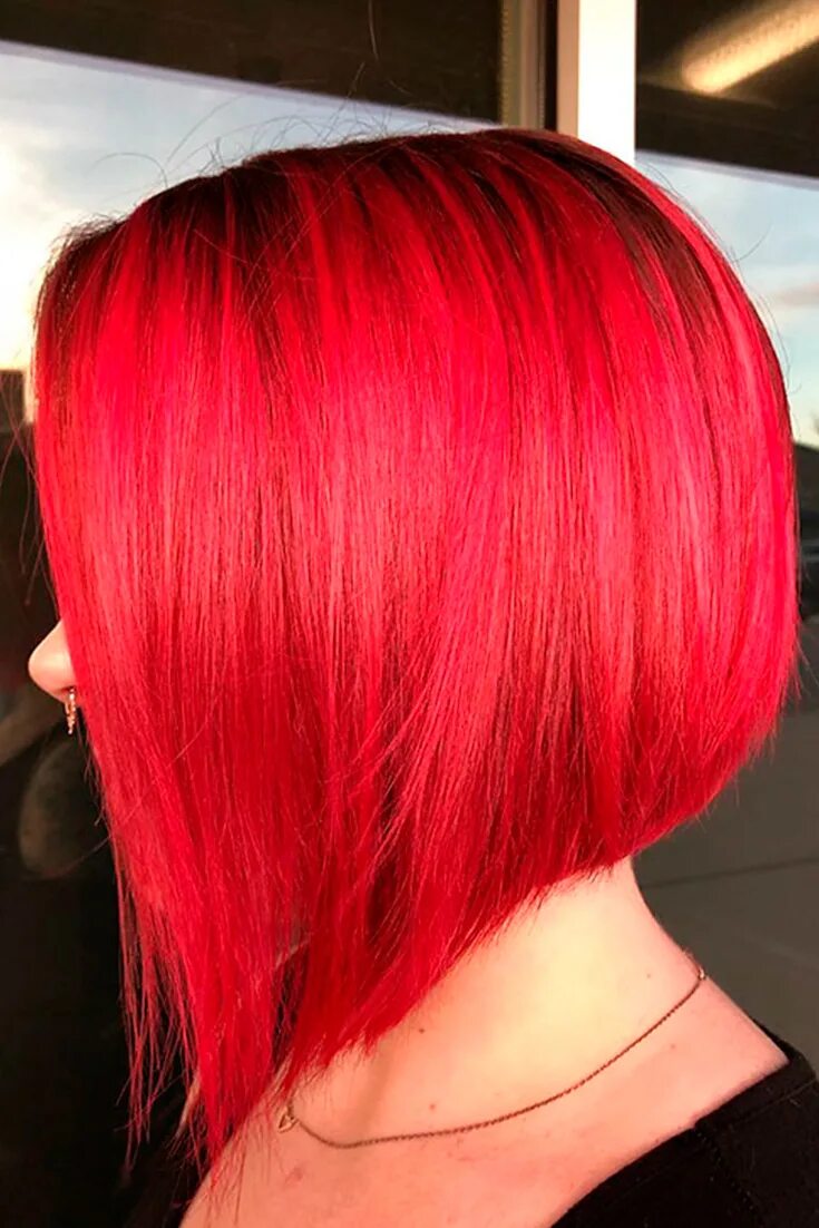 красный балаяж на боб каре. карэ красный цвет волос каре. красные волосы каре. красное окрашивание волос 2023. парик чёрта красный, короткий.