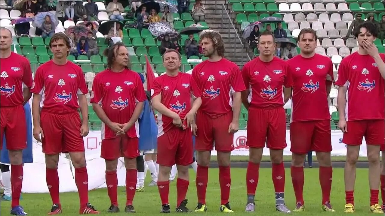 Фк артист. Фк артист. Фк артист. Футбольная команда артистов старко. Фк артист состав.