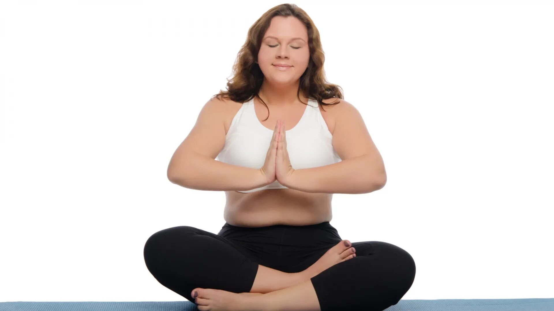 Медитации вес. Полная женщина медитирует. Йога для полных женщин. Толстая женщина медитирует. В медитации полная женщина.