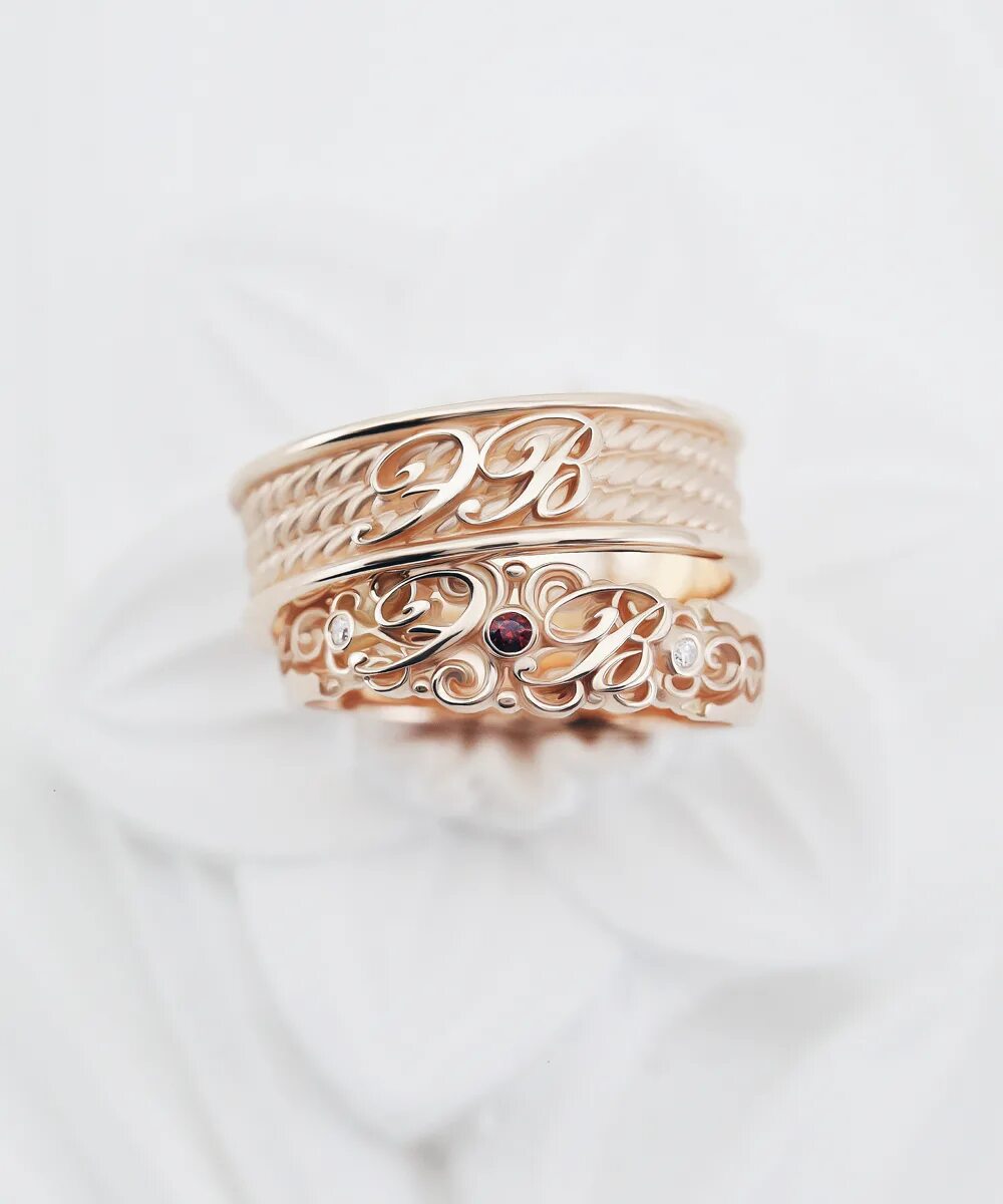 Ажурные золотые кольца. Ажурное кольцо. Кольцо женское. Обручальные кольца с инициалами. Ажурные обручальные кольца.