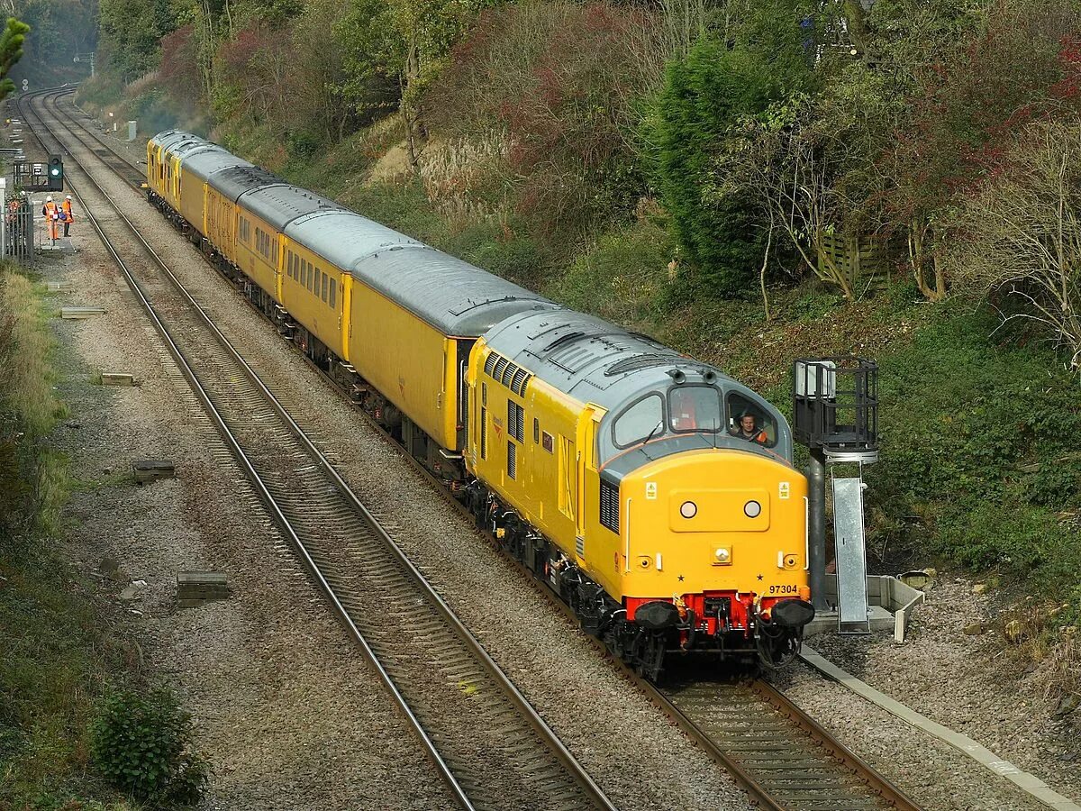 Rail class. British rail class 37. british rail class 170. class 37/5. br class 37.
