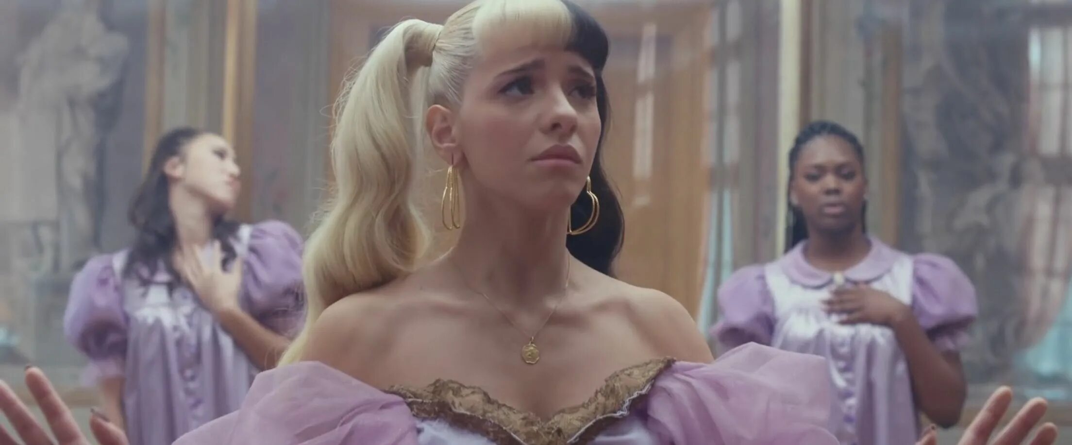Detention melanie. Detention melanie. Detention melanie. Мелани мартинес клипы. К12 melanie martinez.