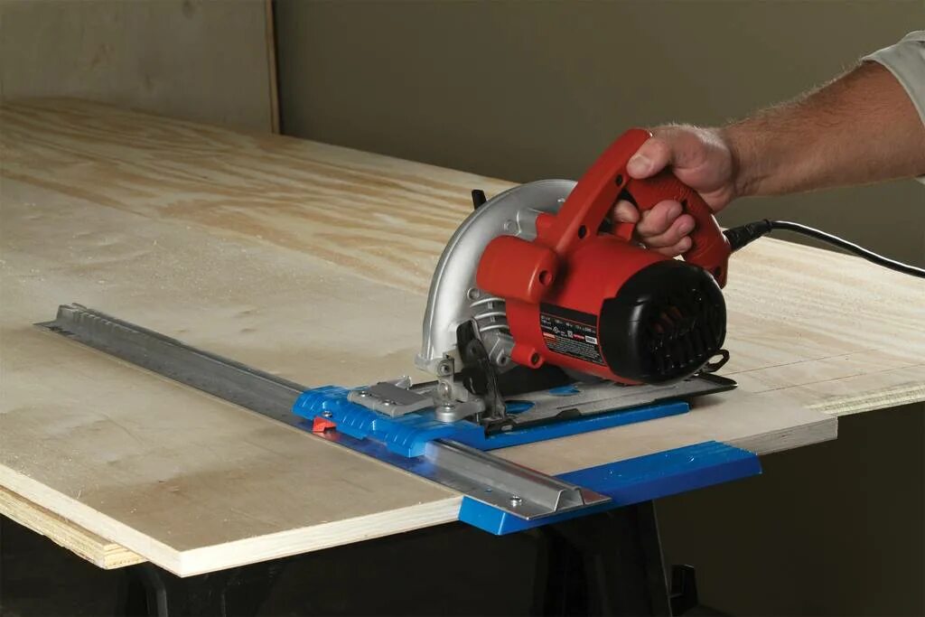 Раскрой бруса. Распиловка бруса. Механическая обработка древесины. Приспособление для лобзика для ровного распила. Распиловка пиломатериалов.