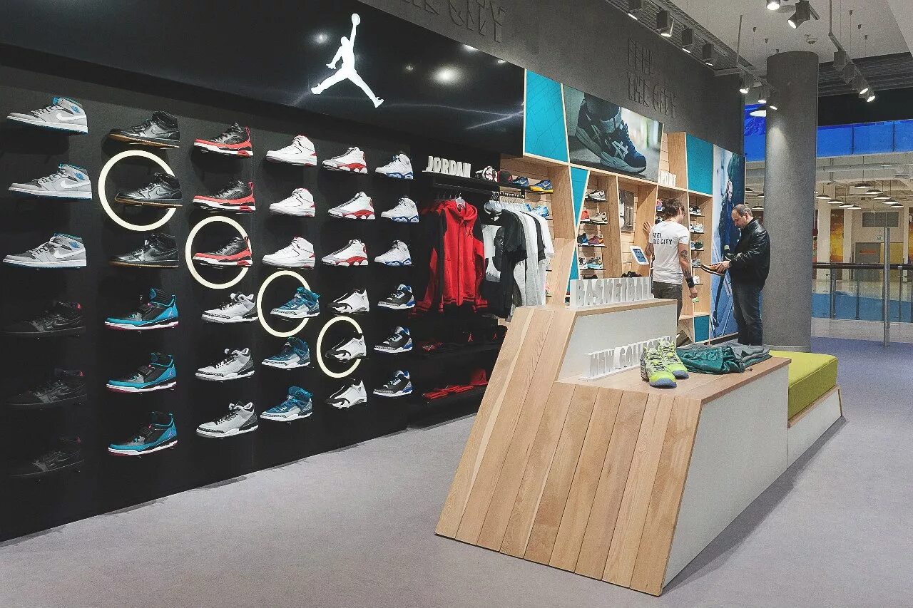 Street beat москва. Nike street beat. street beat уфа. street beat омск. стрит бит воронеж.