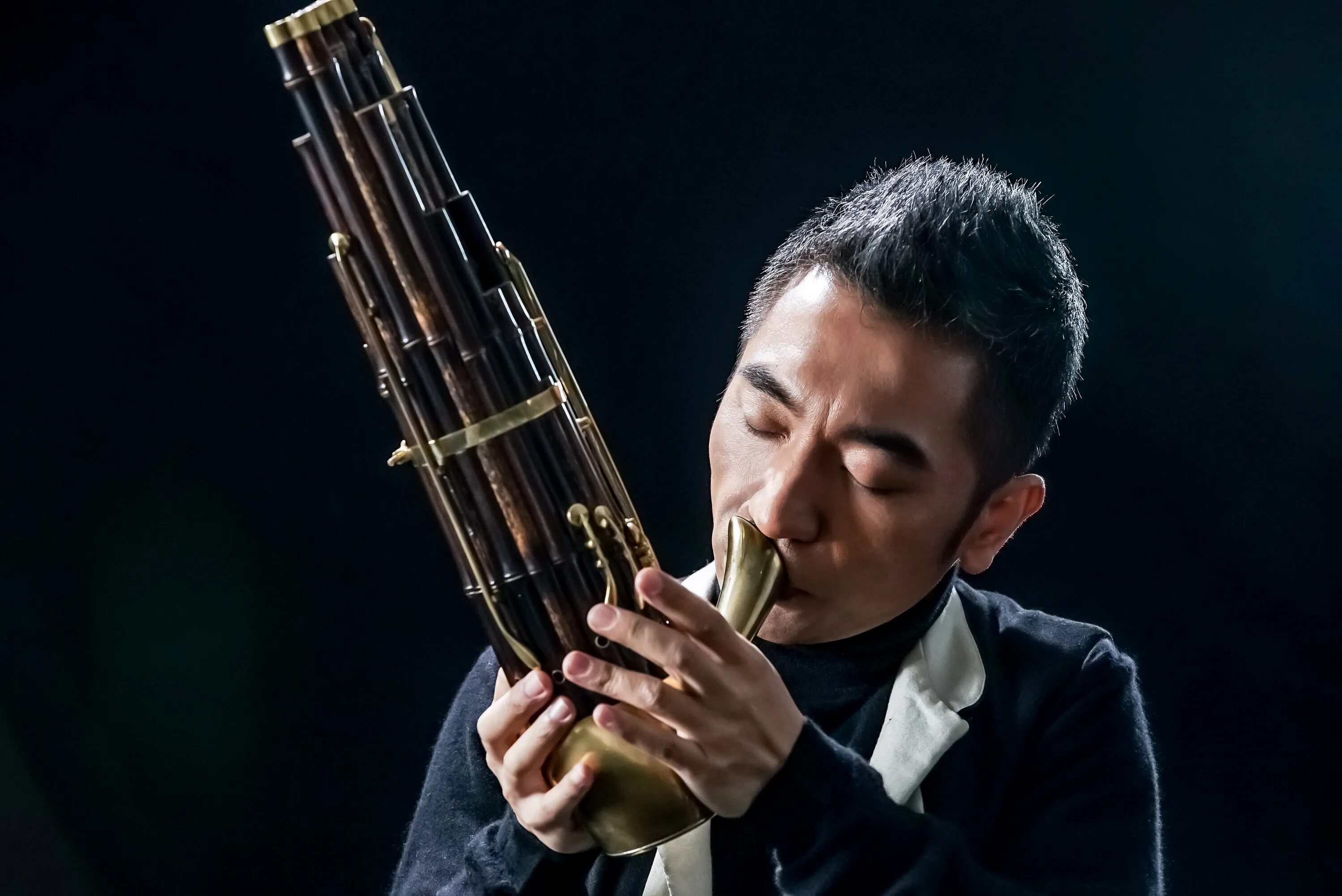 Хороший китайский инструмент. Китайский инструмент Шэн. Губной орган Шэн. Шэн гармоники. Шэн музыкальный инструмент.