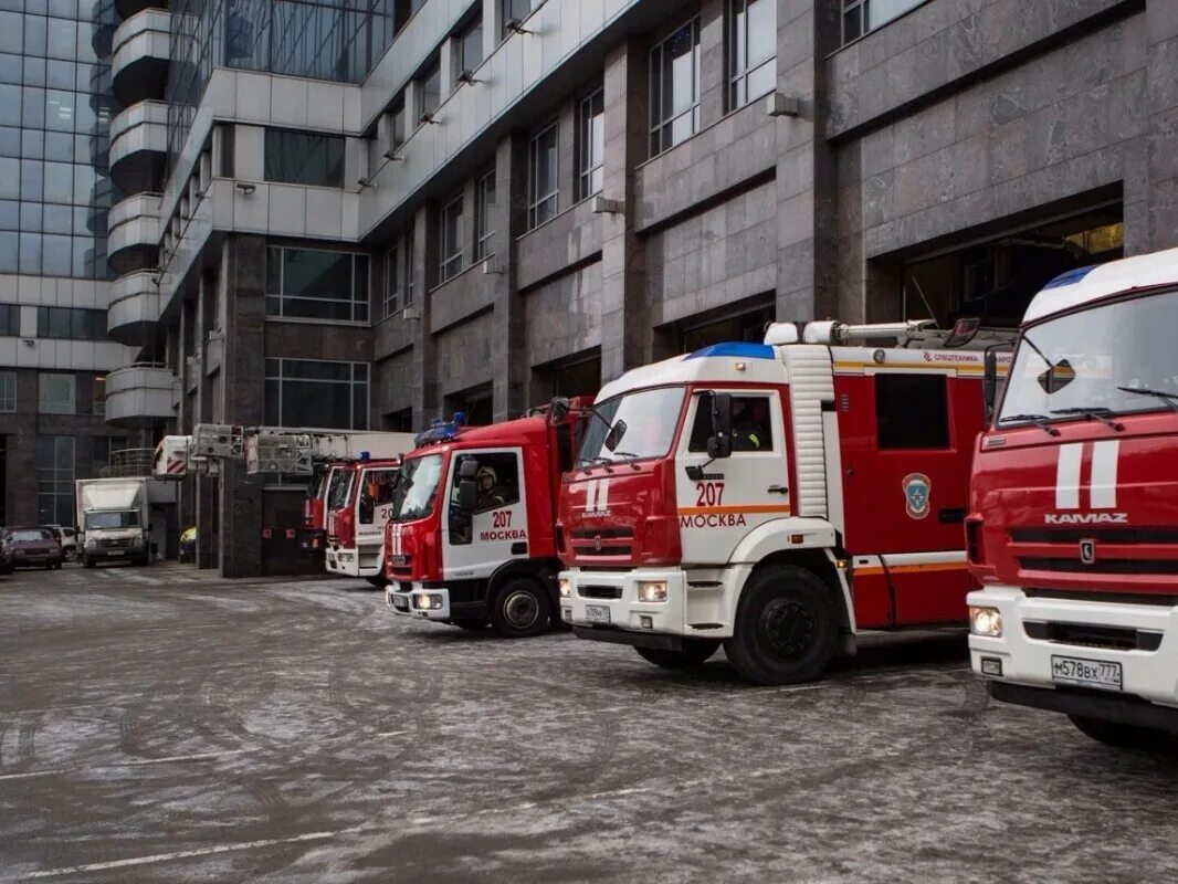 ПСО 207 ГКУ ПСЦ. ПСЦ 207 Москва. Пожарно-спасательный отряд 207 Москва. 207 Отряд ПСЦ Москва. Выезд пожарного автомобиля